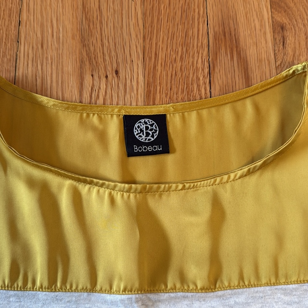 Yellow Striped Women's Top Size M - Picture 2 of 4